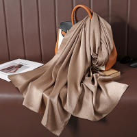 Pañuelo De Seda Lujoso Para Mujer En Color Sólido Moda Comodidad Y Versatilidad Shawl Muffler Neckerchief Bandanna Para Exterior - details 45