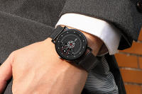 Nuevo reloj para hombre con diseño creativo de disco giratorio, movimiento de cuarzo, disponible en correa de malla italiana o malla - details 2