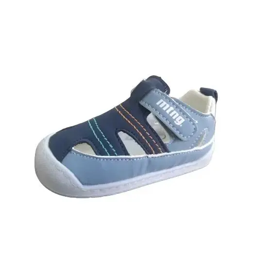 Sandalia respetuosa barefoot Mustang Free 48910 Petrol Navy bebé.Su suela tiene 3 mm de grosor y con zero drop(totalmente plana)respeta el natural desarrollo del pie del pequeño. Flexibles y torsionables. - 1