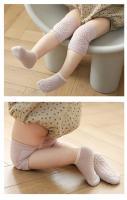 Pies De Bebé Con Protección De Rodilla En Calcetines Antideslizantes Para Niñas Y Niños Color Sólido Seguridad Al Escalar En La Pista De Carreras Infantil - details 5