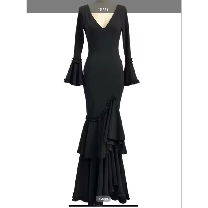 VESTIDO FLAMENCA  LICRA FABRICADO EN    ITALIA . TALLAS XS/S 34/36 - 72CM 60CM 76CM . M/L  38/40 - 80CM 68CM 84CM . XL/XXL  - 42/44/46 - 92CM 80CM 96CM  LARGO 150CM - 1