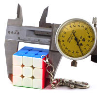 Llavero MoYu Mini Cubo Mágico 3x3x3 De 3cm Y 3.5cm Juguete Educativo Profesional Llavero Cubo Magico Puzzle De Plástico Para Niños Y Adultos - details 2
