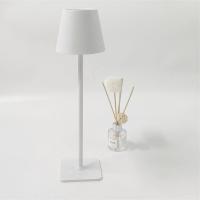 Lámpara De Mesa LED Táctil Con Protección Ocular 3 Colores Luz Nocturna USB Para Estudio Lámpara De Borde De Cama Mini - details 2