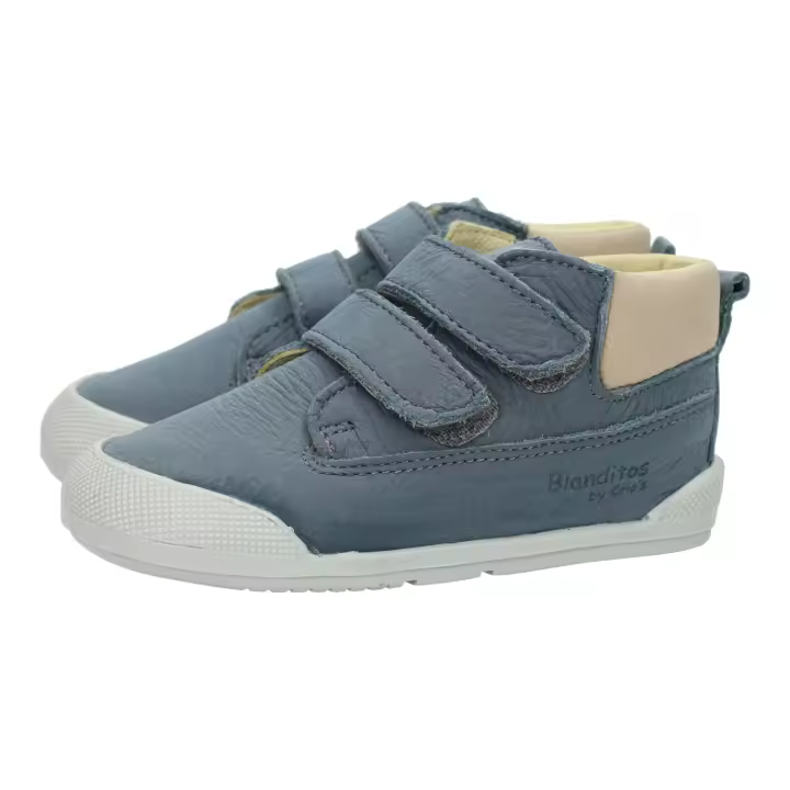 Deportivos marca MADE IN SPAIN para niño en color gris. Zapatos respetuosos para niños, en color gris y crema, con doble velcro, plantilla de piel, flexibles y cómodos, hechos en España - 1