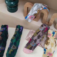 Calcetines Casuales Para Mujer 5 Pares Estilo Callejero Con Dibujos De Animales Y Flores Comodidad Invierno Otoño Calcetines Para El Hogar - details 3