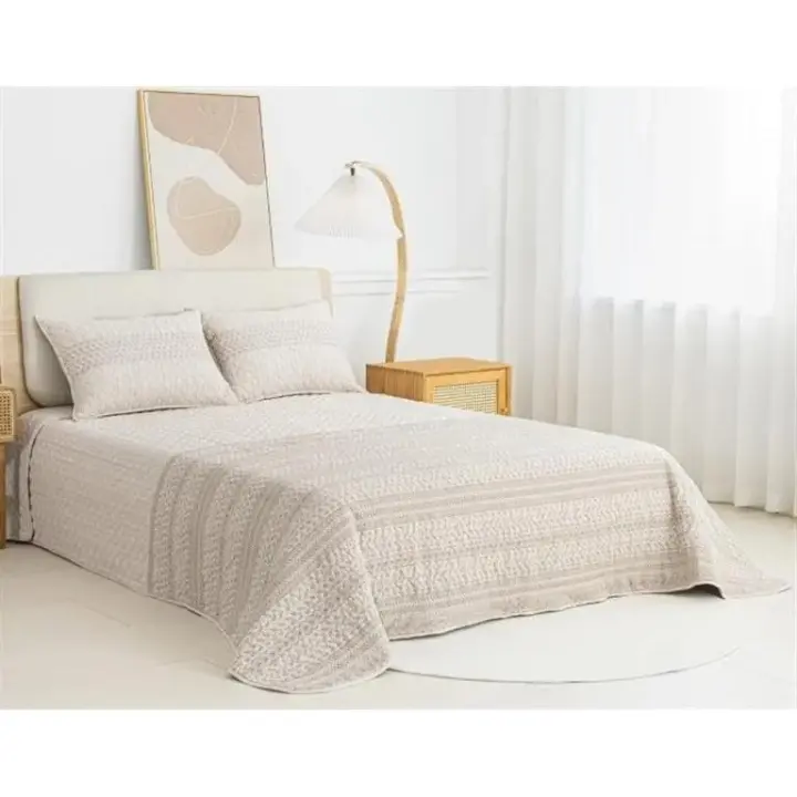 CLARA VIDAL COLCHA LAUTREC  BEIGE  Incluye 2 fundas de cojín de 50×70 - 1