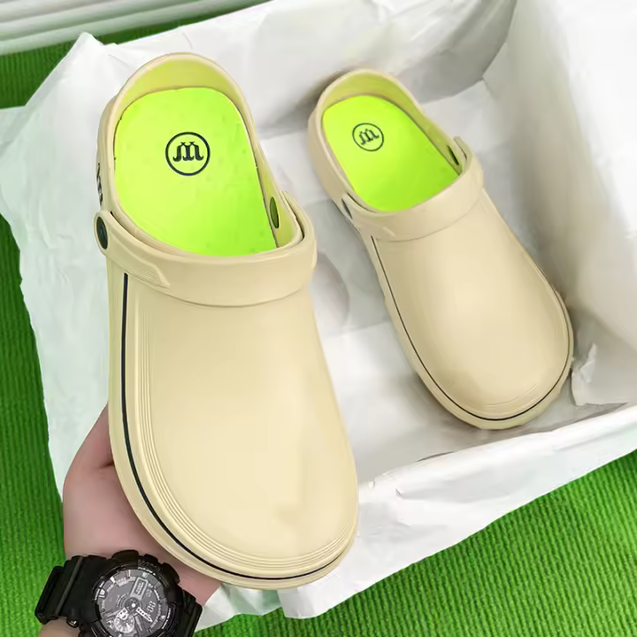 Sandalias Para Hombre Impermeables Antideslizantes Y Resistente Al Aceite Zapatos De Cocina Cómodos Clogs Para Jardín Adecuados Para Trabajar Al Aire Libre Pesca - 1