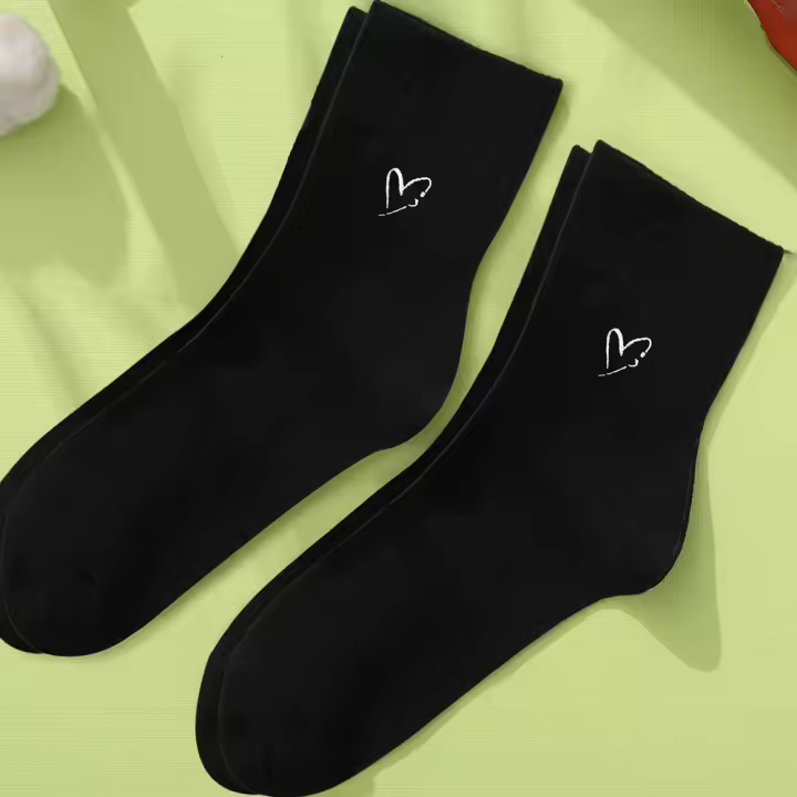 2 Pares De Calcetines De Medio Tamaño Bordados Para Mujer Absorbentes De Sudor Transpirables Moda Otoño Negro Blanco Calcetines Para Niñas - 1