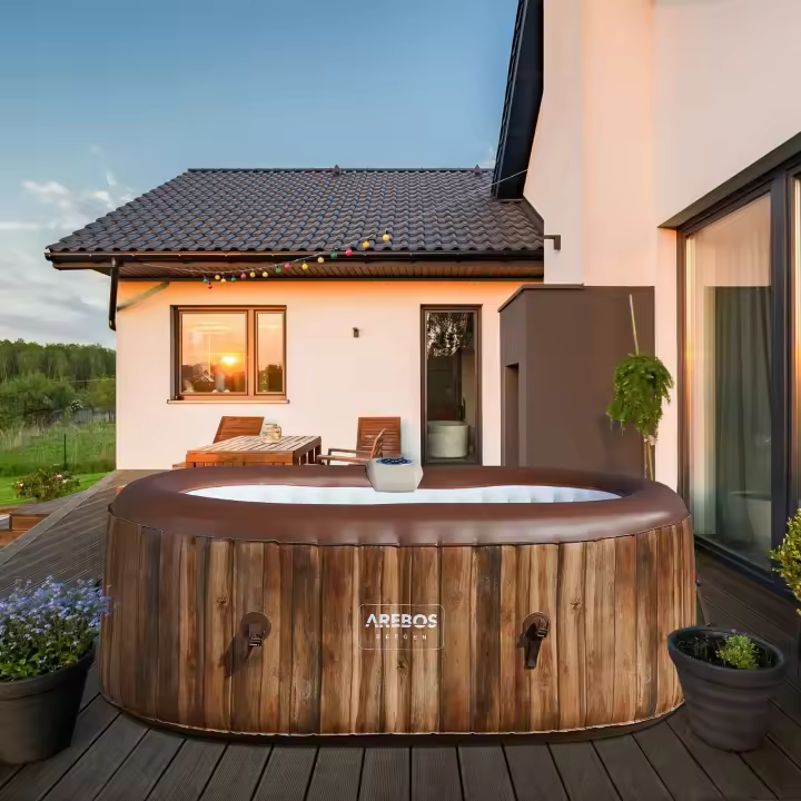 AREBOS In und Outdoor Whirlpool 2400W Piscina Wellness Masaje Ovalada 190x120 cm - 1
