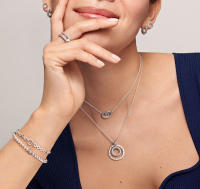 PANDORA Pulsera de anillo con pavé vanguardista de la serie New Classic - details 0