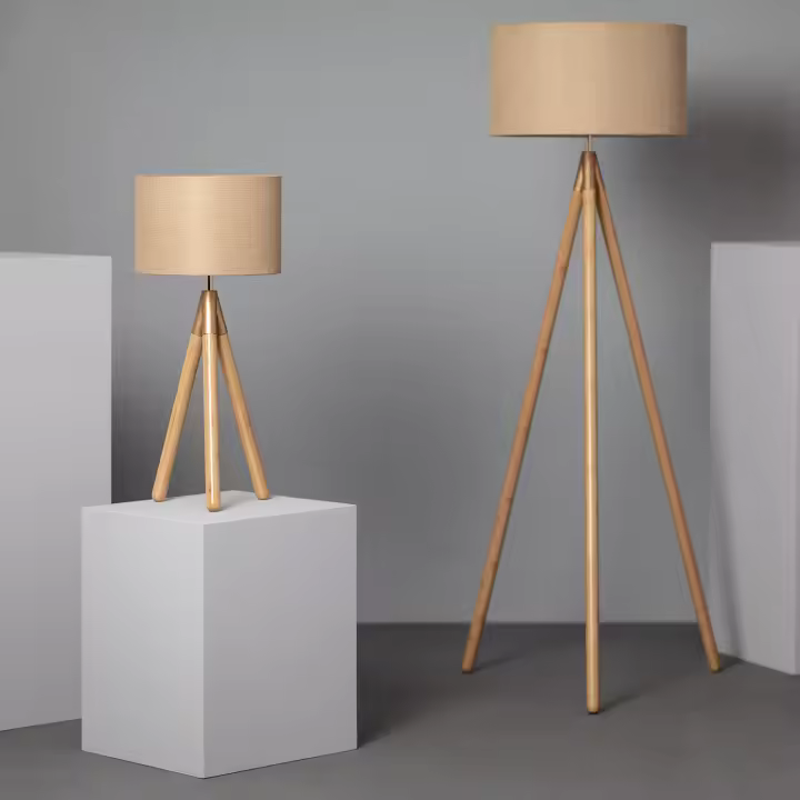 Ledkia Lámpara de Pie Wolby Madera y Tela, Diseño Elegante y Alta Calidad - 1