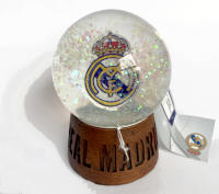 Real Madrid C.F. Bola de nieve grande 9 X 6,5 cms, Producto Oficial, Regalo divertido, Original, Colección - details 3