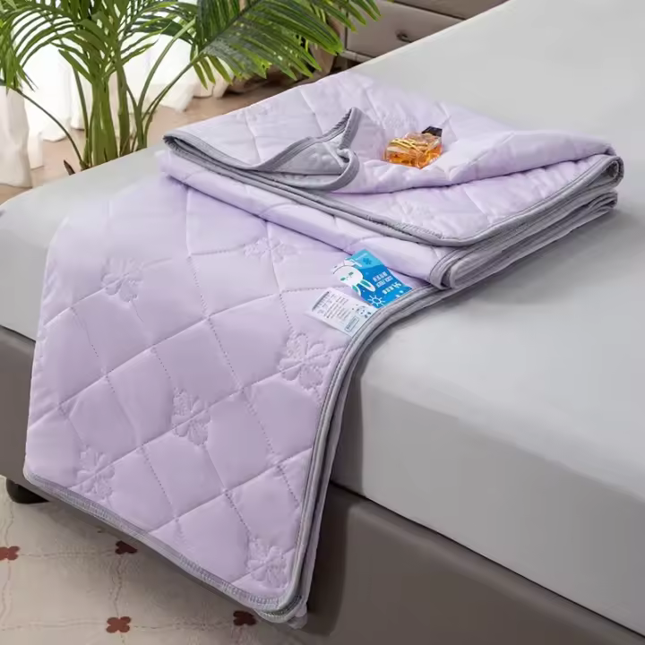 Edredón De Verano Ligero Y Cómodo Con Tela De Enfriamiento De Doble Lado Microfibra Poliéster Para Uso Doméstico - 1