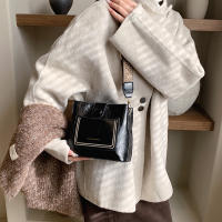 Bolso Bandolera De Cuero PU Vintage Para Mujer Lujo Diseñador Negro Bolso De Hombro Con Cadena Estilo Elegante Y Versátil - details 11