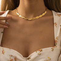 Collar De Cadena De Escama De Serpiente Tejida En Oro Lacteo Para Mujeres Y Hombres Collar De Corazón Con Borla Simples Y Modernos Joyería De 2022 - details 2