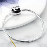 Pulsera De Plata Esterlina 925 Con Estrella Luna Mariposa Corazón Y Puño De Zirconia Para Mujer Pulsera De Moda Para Fiestas Y Joyería DIY - details 1