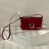 Bolso Bandolera Casual De Cuero PU Pequeño Con Cierre De Cremallera Y Hebilla De Hoz Para Mujer Bolso De Hombro De Color Sólido - details 1