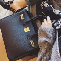 Bolso de mujer de gran capacidad Bolso de mujer de Gama Alta con inclinación de hombre para ir al trabajo Bolso Kelly - details 0