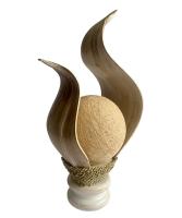 Lampara mesa artesanal madera hojo de coco Karima caoba blanca 42 X 17 cms, conecta+y+compra - details 4