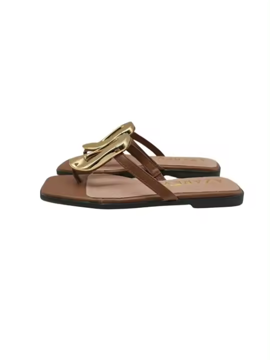 Azarey Sandalia plana marron con detalle dorado - 1