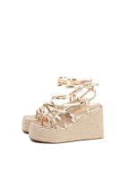 Lyla Wang Sandalias Cuña de Esparto con Acabado Metálico, Tiras Sofisticadas y Cómoda Plataforma para un Estilo Veraniego Elevado y Confort en Cada Paso - details 0