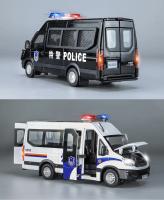Coche De Policía IVECO a Escala 1:24 De Metal Con Luz Y Sonido Modelo De Coche De Juguete Para Colección Y Regalos Para Niños - details 13