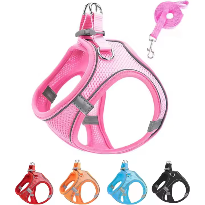 Arnés y Correa para Perros de Malla suave de Colone Rosa S, arneses para Perros que no se escapan y son fácil de caminar, Chaleco reflectante ajustable para Perros (Rosa, S) - 1