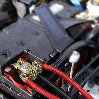 1 Par Terminales De Batería De Coche 12V 24V Conectores De Cable De Desconexión Rápida Accesorios Automotrices - details 1