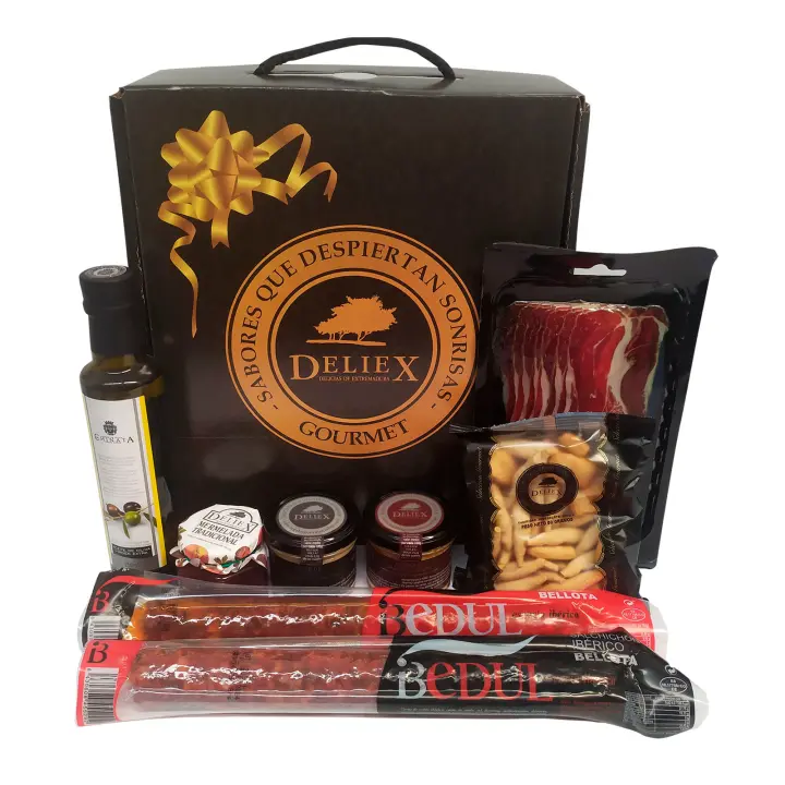 Deliex delicias de Extremadura. Cesta gourmet regalo con aceite La Chinata, jamón, lote de ibéricos, patés, picos ...Regalos originales para hombres y mujeres. (Cesta sin queso) - 1