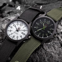 Reloj para hombre, diseño resistente al agua, sencillo y versátil, correa de nailon unisex, reloj de hombre de moda. - details 2