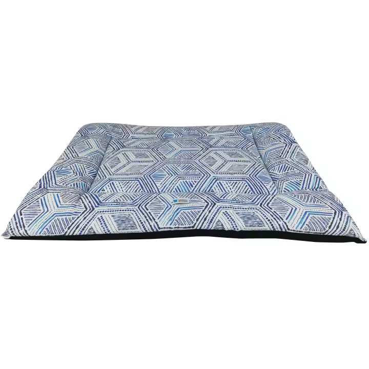 Colchón Mullido | Disponible en 3 tallas | Suave, acolchada, materiales fáciles de mantener | Ofrece un lugar acogedor y cálido para perros y gatos | Colores lisos y estampados | BARAKALDO VET+SHOP - 1