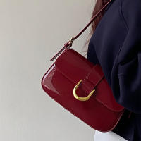 Bolso De Hombro Retro De Cuero Patentado Para Mujer Con Correa Ajustable Y Cierre De Flap Bolso Satchel De Color Sólido Bolsa De Axila Cruzada - details 5