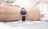 Reloj De Pulsera De Cuero Shengke Para Mujeres Moda Reloj De Bolsillo a Cuadros Resistente Al Agua Y Al Shock Blanco - details 9