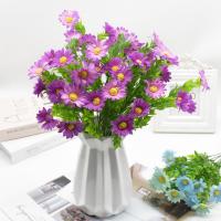 1pc/5pcs Arreglo De Flores Artificiales En Estilo Margarita Para Decoración De Hogar Accesorios De Jarrones Para Bodas Y Fotografía Propiedades Falsas De Plantas - details 1