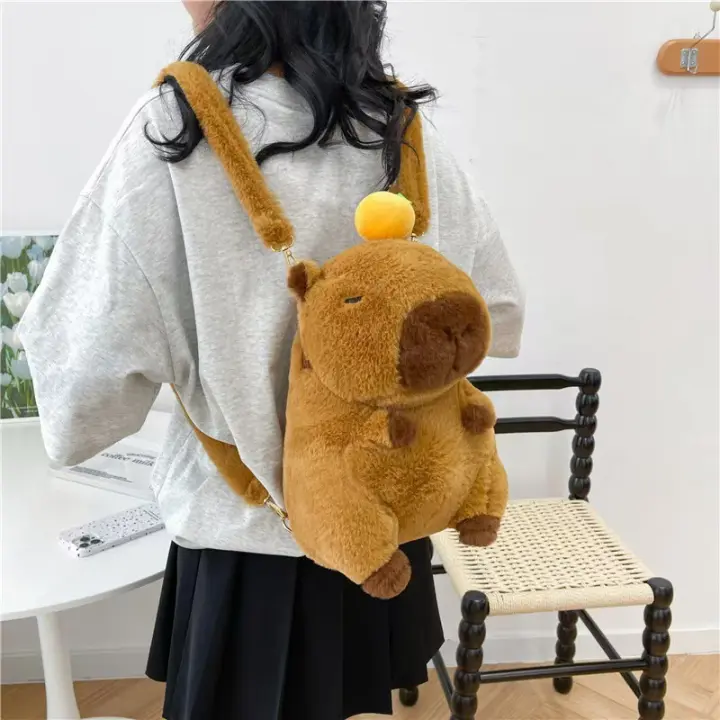Mochila De Peluche Kawaii Con Capybara Simulación De Flor Y Fruta Para Niños Mochila De Hombro Para Novia Regalo Tamaño 28cm Material Algodón - 1