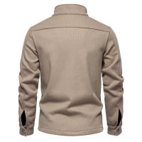 2024 otoño e invierno nuevo estilo terciopelo engrosado waffle chaqueta de punto con solapa para hombre abrigo con bolsillo tops para hombres - details 3