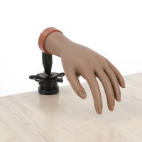 Mano De Silicona Para Practica De Uñas Acrílicas Modelo Falso Para Filmar Y Propósitos De Negocios Herramienta De Manicura Veikmv - details 3