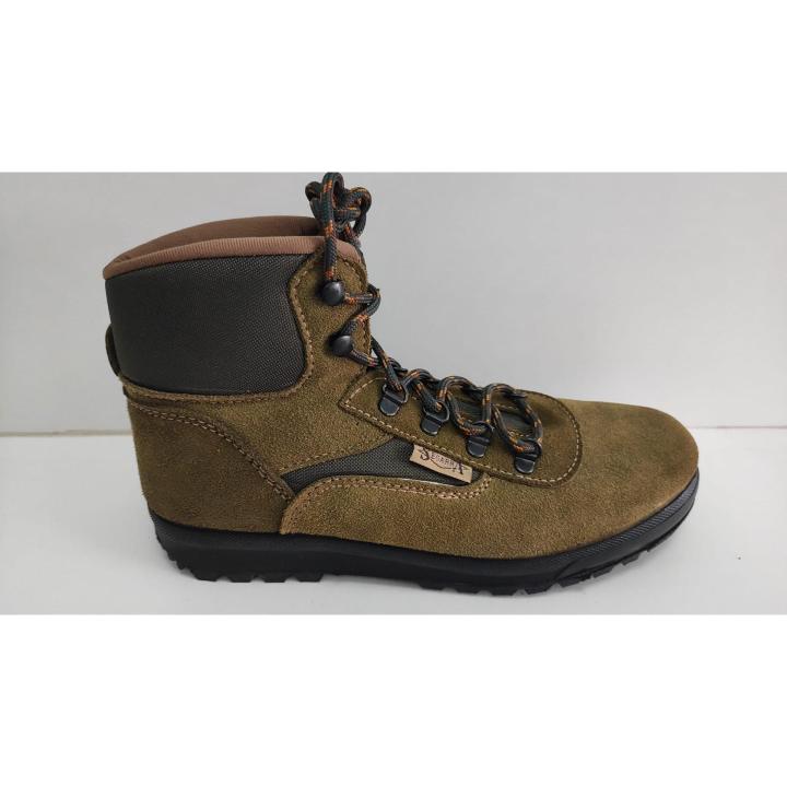 BOTIN 3011 Botín Clásico de Montaña "Segarra" para Hombre - Modelo 3011 ¡Estilo Retro Outdoor! El Modelo 3011, que parece llevar el logo de Segarra (una marca conocida en calzado de trabajo y aventura), es un botín robusto que