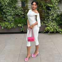 Conjunto De Shorts Blancos Y Top De Hombros Descubiertos Para Mujer 2 Piezas Moda Elegante Con Pliegues Cintura Alta Y Pierna Larga Ajustada - details 19