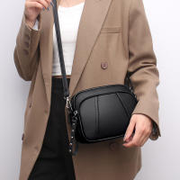 Bolso De Hombro Crossbody Para Mujer En PU Suave Con Cierre De Cremallera Y Detalles De Acero Inoxidable Estilo Fashion Solid Color - details 8