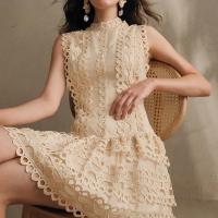 Vestido Mini De Encaje Con Agujeros Huecos Para Mujer Cuello Erguido Sin Mangas Cintura Alta Spliced Botones Estilo Vintage - details 6