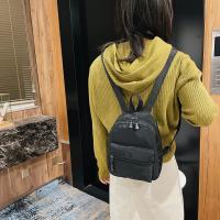Mochila Preppy Mini De Nylon Para Niñas Y Mujeres Bolso De Viaje Pequeño a Prueba De Agua Casual Solida Rucksack Con Cierre De Cremallera Y Hebilla - details 6