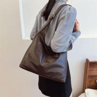 Bolso De Hombro Vintage Para Mujer Con Gran Capacidad Y Correa Cruzada Retro Tote Para Comunicación Material PU Sólido - details 10
