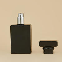 Botella De Perfume Reutilizable De 50ml Cuadrada En Colores Negro Y Blanco Empaque Cosmético Vacío Para Rellenar Con Perfume - details 4