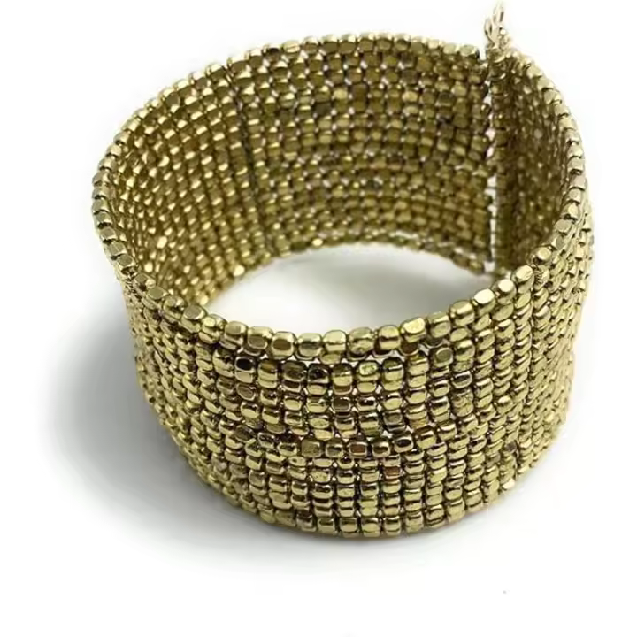 ShopINess Brazalete Dorado Ajustable con Diseño Múltiple y Espiral - Accesorio Artesanal Hecho a Mano en India - 1