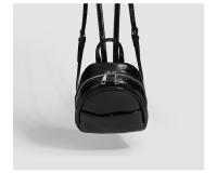 Xiaohongshu recomienda una mochila pequeña liviana y de alta gama para la nueva primavera y verano, una mochila de estudiante retro, simple y versátil. - details 4