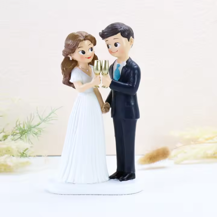 Figuras de tarta para boda, Figuras de tarta para boda originales, 3 modelos diferentes, Figuras de porcelana para tarta de boda, Detalles originales para boda, Decoración de tarta, Regalantes.com - 1