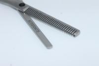 Tijera de Entresacado Profesional 6” para Adelgazamiento del Cabello – NR Hermano Español – Acero Inoxidable – Fabricación Española - details 1