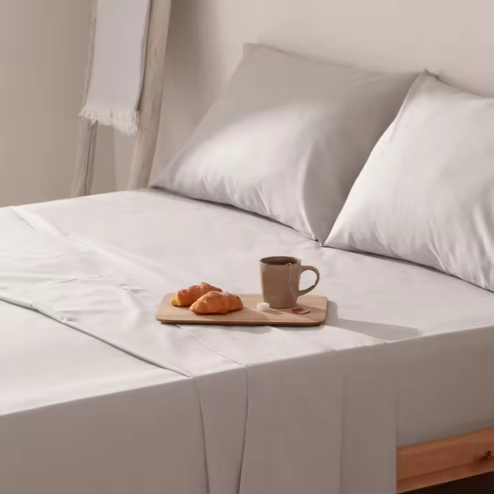 GAMUSI - Juego de Sábanas Liso 100% Algodón de 144 hilos, incluye encimera, bajera ajustable y funda/s de almohada, alta transpirabilidad y fácil cuidado - 1