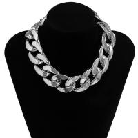 Gargantilla de cadena de eslabones cubanos estilo punk, dorada, ligera, gruesa, ovalada, con eslabones, joyería llamativa de hip hop. - details 2